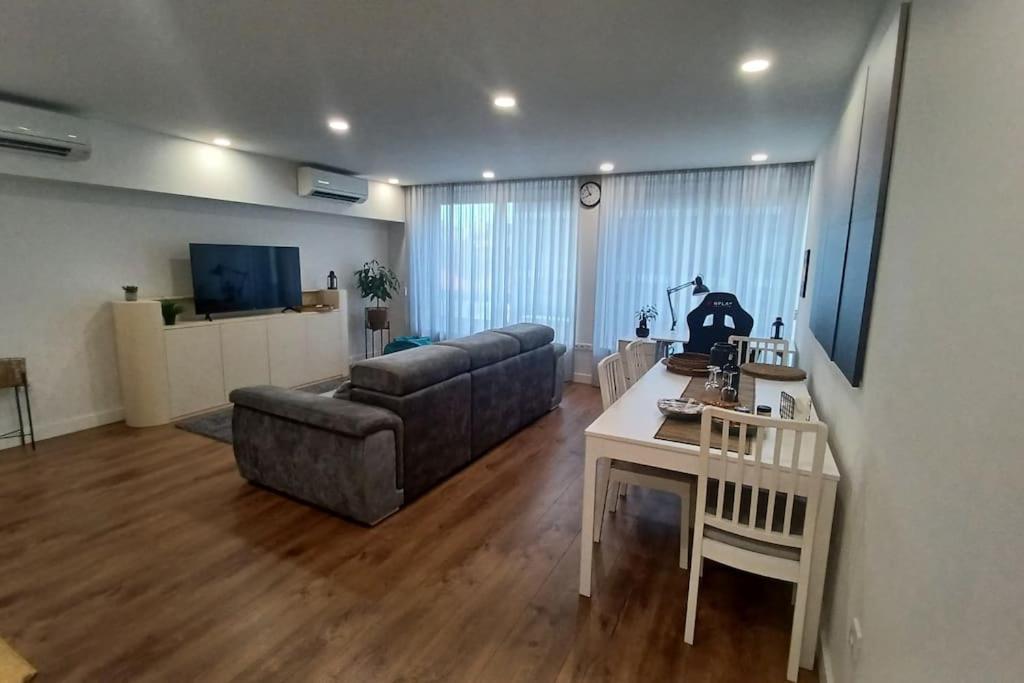 A H - Apartment Oporto Downtown Екстериор снимка